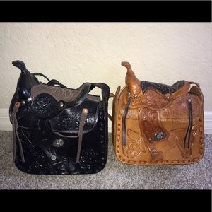 Saddle purse